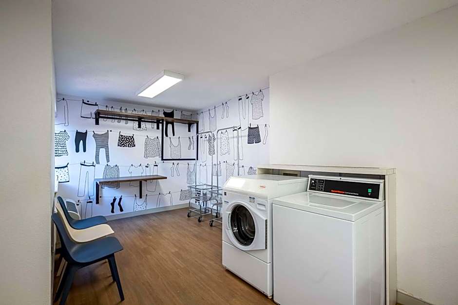 Sonesta Simply Suites Jersey City