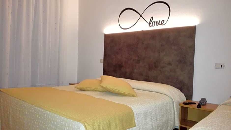 Hotel Sandra