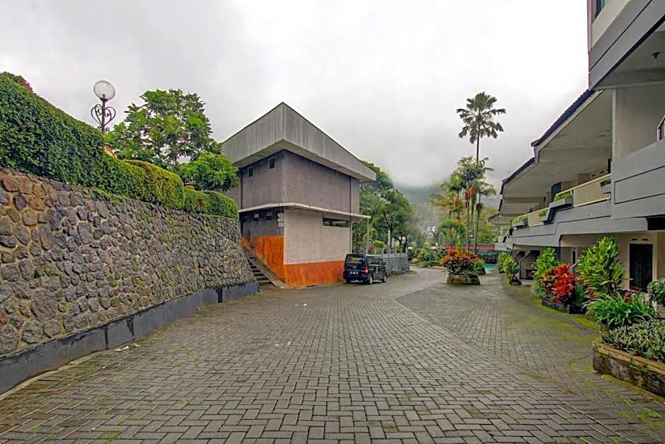 OYO Life 90071 Paralayang View