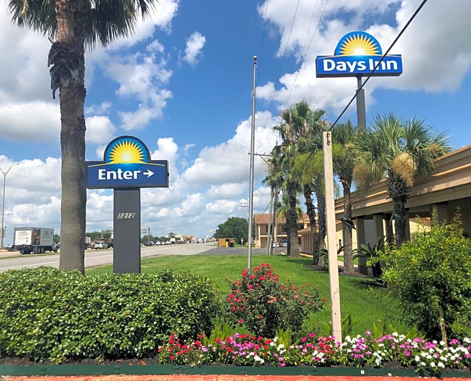 Days Inn by Wyndham Lake Charles