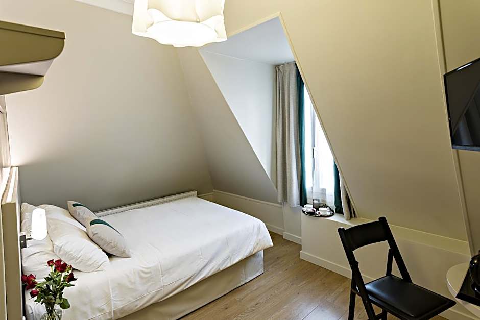 Modern Hotel