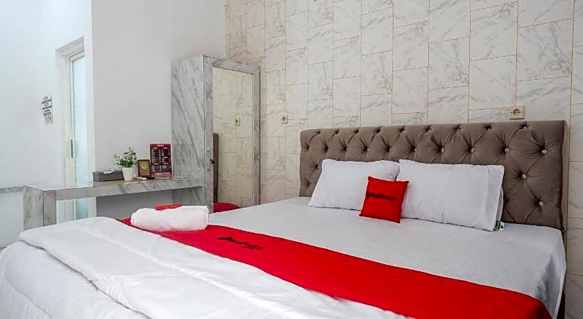 RedDoorz Syariah near Taruna Nusantara Magelang