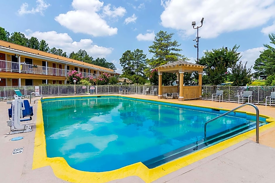 Magnuson Hotel Little Rock South