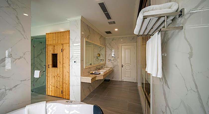 Khach san Muong Thanh Luxury Saigon Hotel