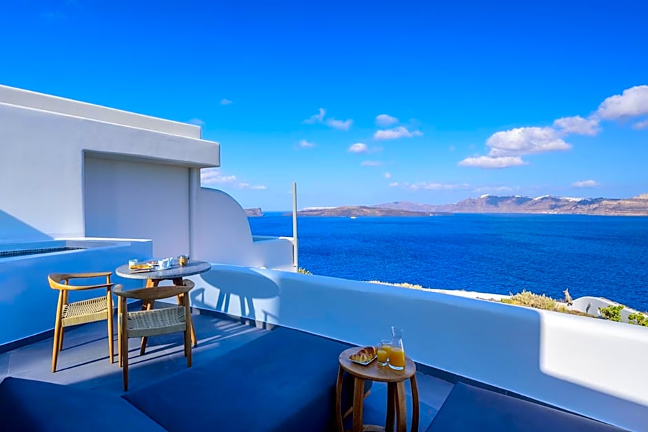 Neptune Luxury Suites