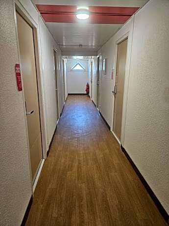 Triple Room with Shared Bathroom (3 Adults)