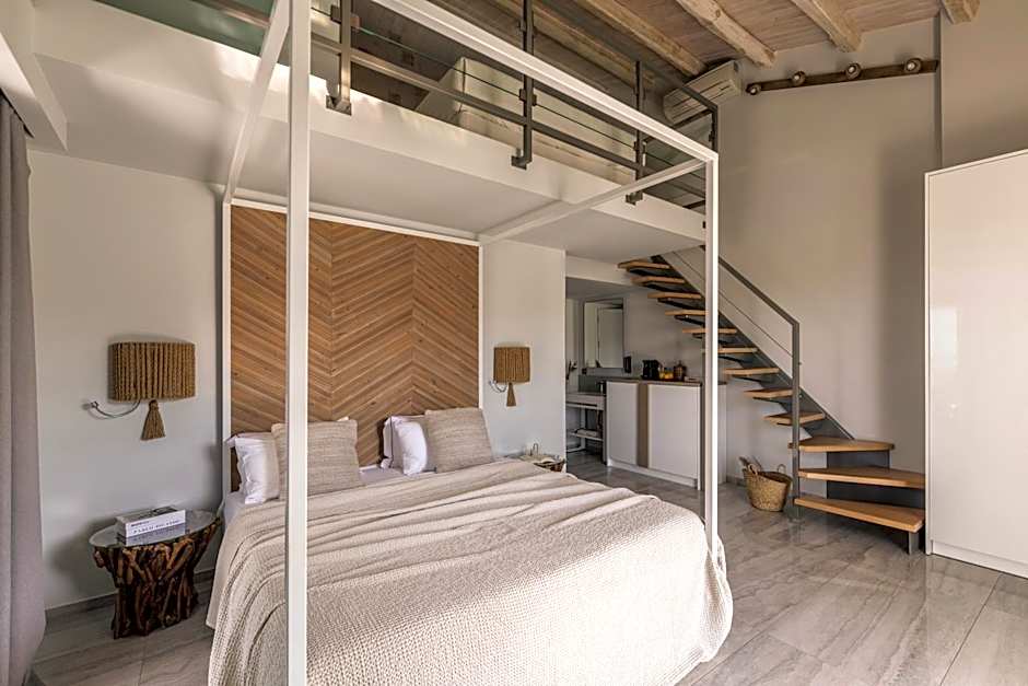 Blue Carpet Luxury Suites