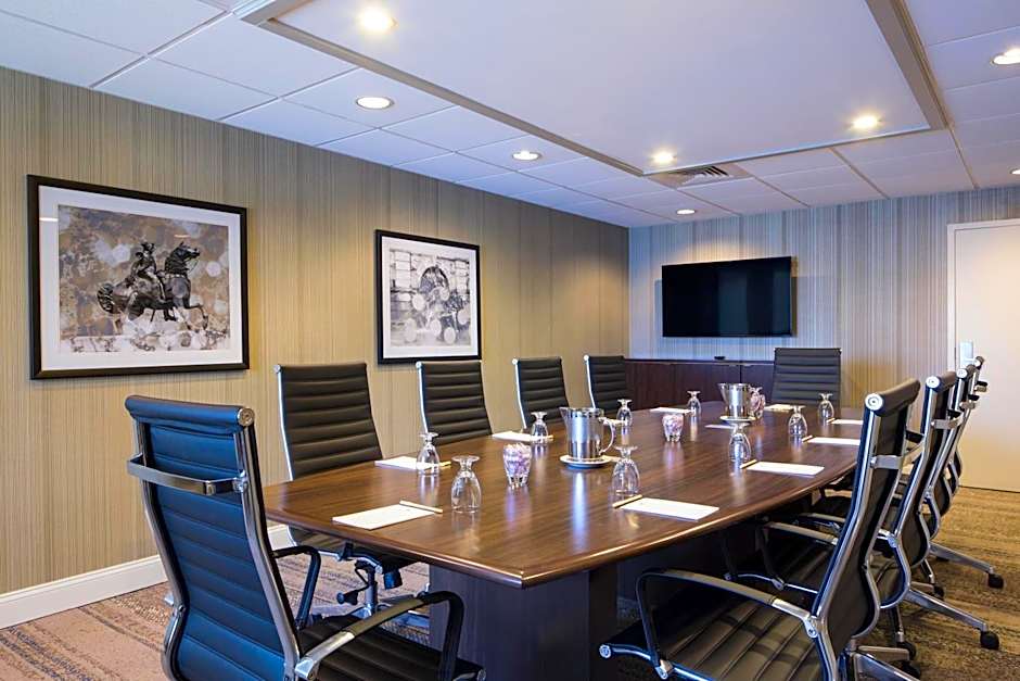 DoubleTree by Hilton Laurel