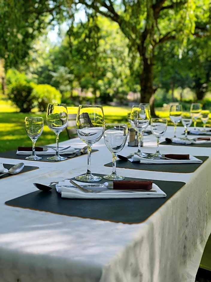 Logis Hôtel De France- Restaurant GRILL