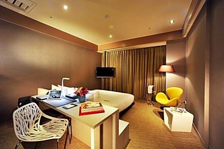 Vogue O2 Double Room (basement)