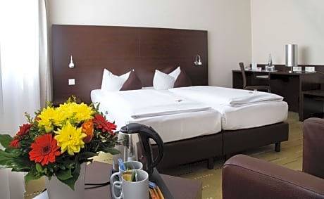 Comfort Room (2 Adults)