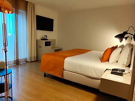 Superior Double Room with Balcony