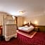 Cityhotel Goldener Adler B&B