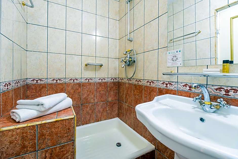 Hotel Imparatul Romanilor