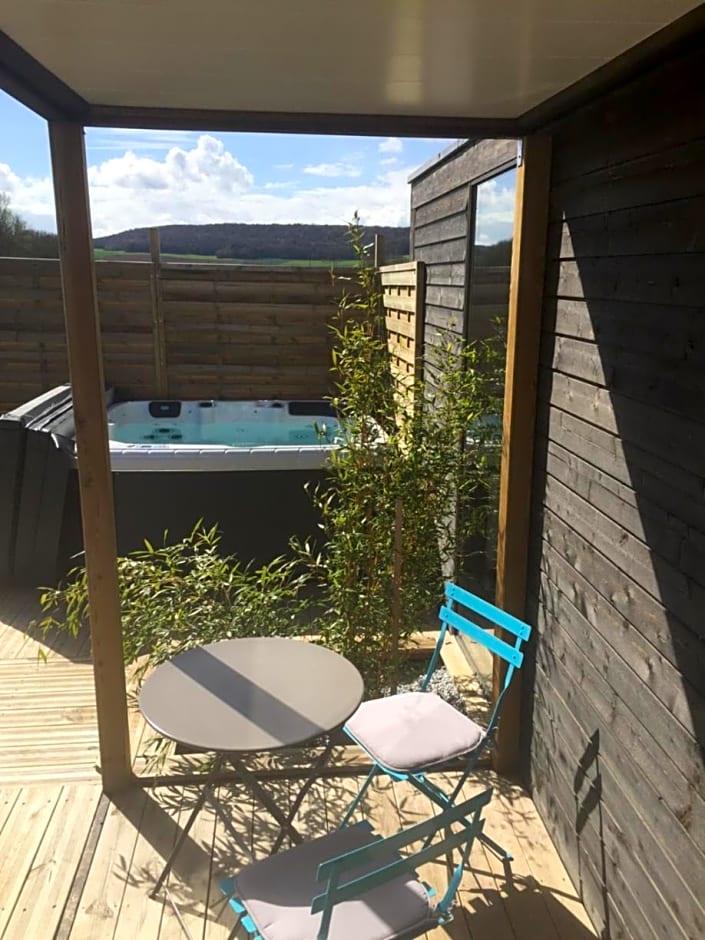 Les nuits insolites de la mothe - hébergement en bulle ou tiny house avec spa privatif