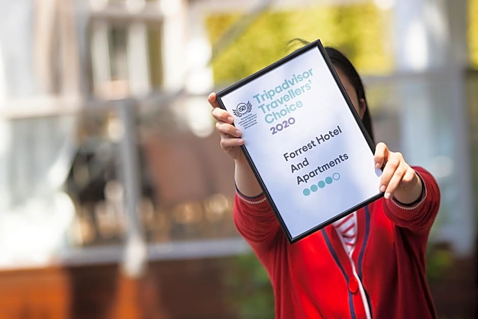 Forrest Hotel & Apartments