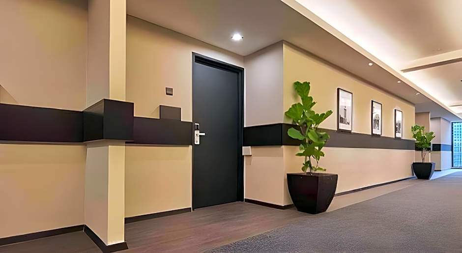 Tropics Eight Suites