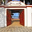 Whispering Palms Hotel
