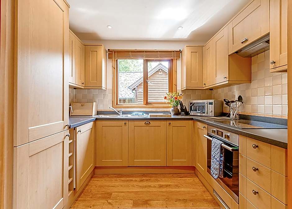 Tilford Woods Lodge Retreat