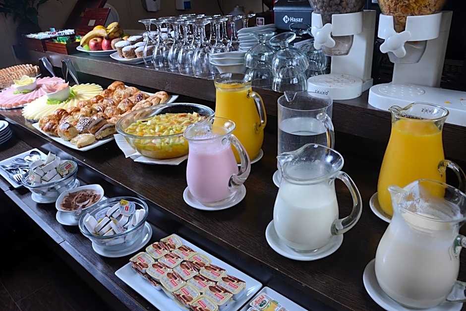 Up Viamonte Hotel