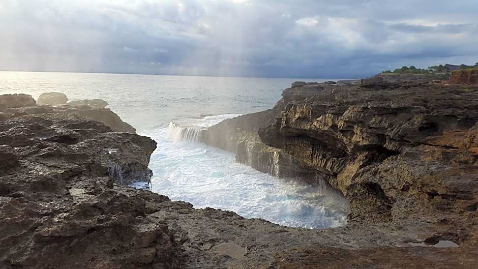 Sunset Coin Lembongan