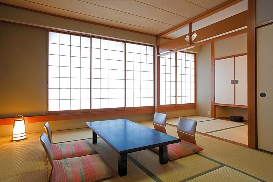 Photo 1 of 1 of Japanese-Style  Quadruple Room with Sea View and Shared Bathroom- Non-Smoking