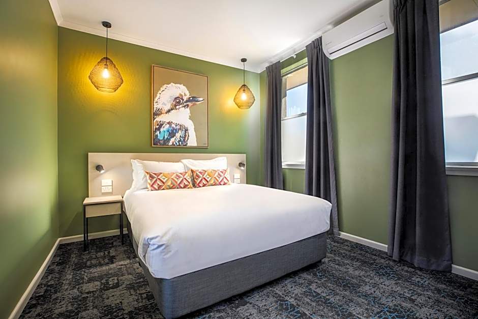 Nightcap at Pritchards Hotel