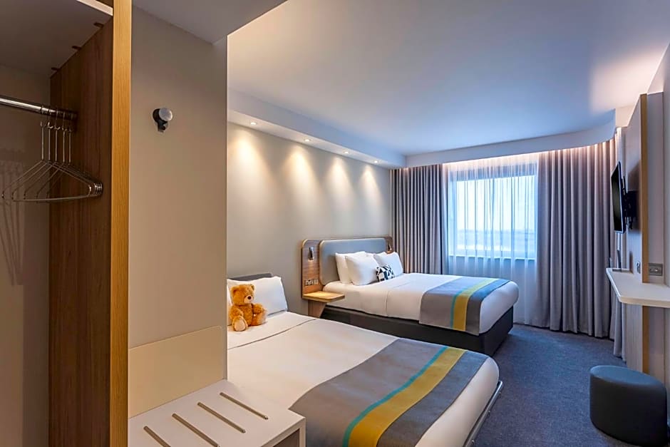 Holiday Inn Express Dublin-Airport By IHG