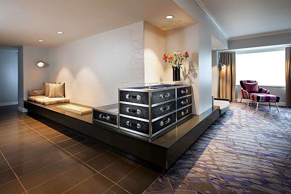 Photo 1 of 6 of Penthouse 1 King Bed Suite, Corner, Partial Water View, High Floor