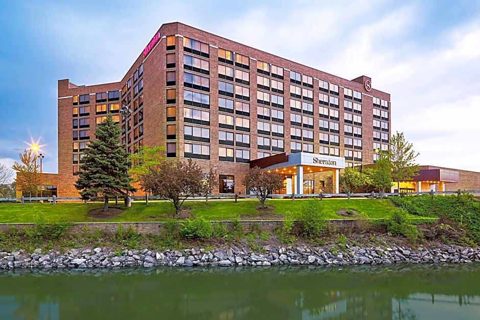 Sheraton Lisle Naperville Hotel