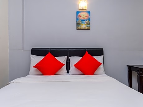 Room Deluxe Queen Bed