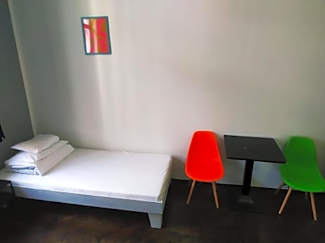 Standard Twin Room with Shared Bathroom