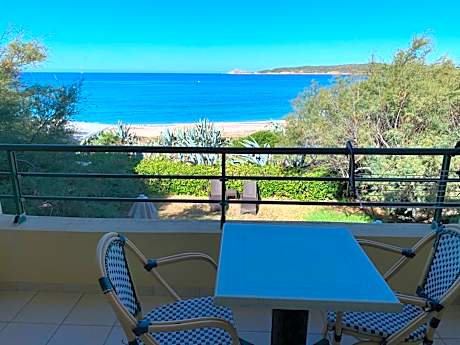 Double or Twin Room with Sea View