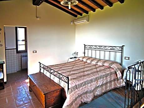 Family Apartment - Split Level