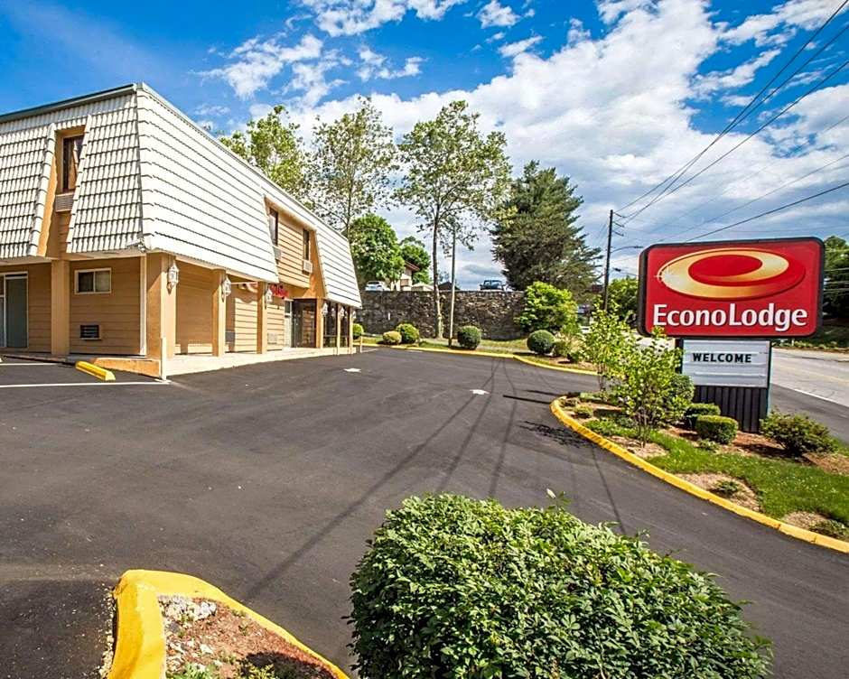 Econo Lodge Biltmore