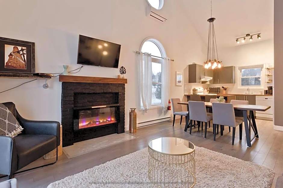 Cap Magog! Près du lac Memphrémagog et Mont Orford