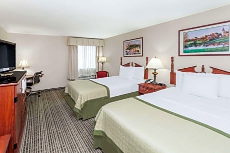 2 Double Beds Non-Smoking