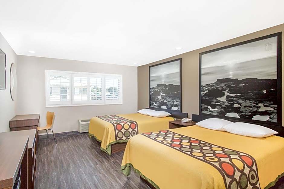 Super 8 by Wyndham National City Chula Vista