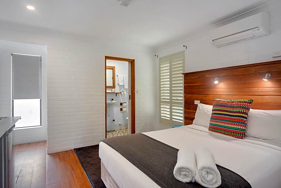 Pleasant Way River Lodge