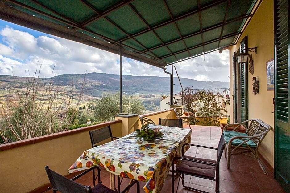 Independent loft on Florence's hills