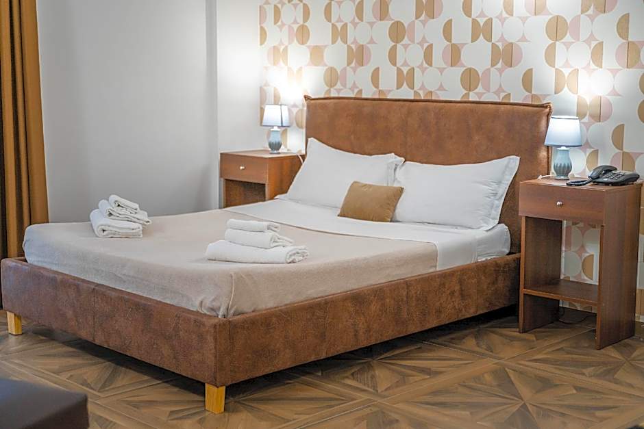 Kairos Hotel