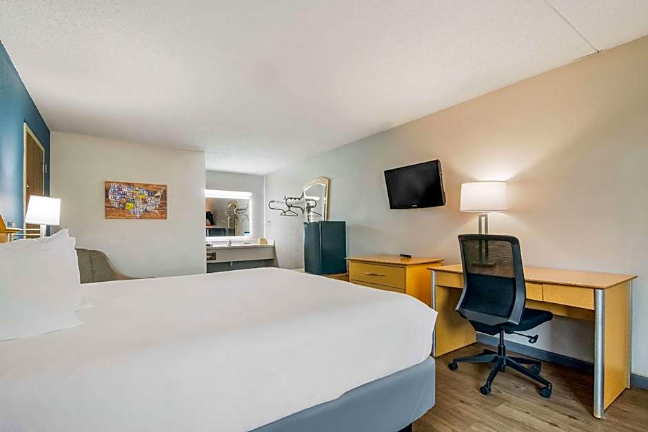 Econo Lodge Branson Theater District