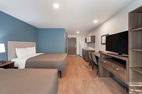 Standard Queen Room with Two Queen Beds - Non Smoking