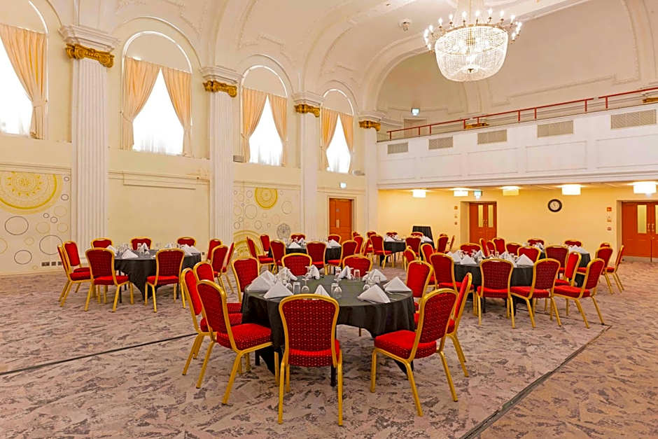 Bristol Grand Hotel By Sunday