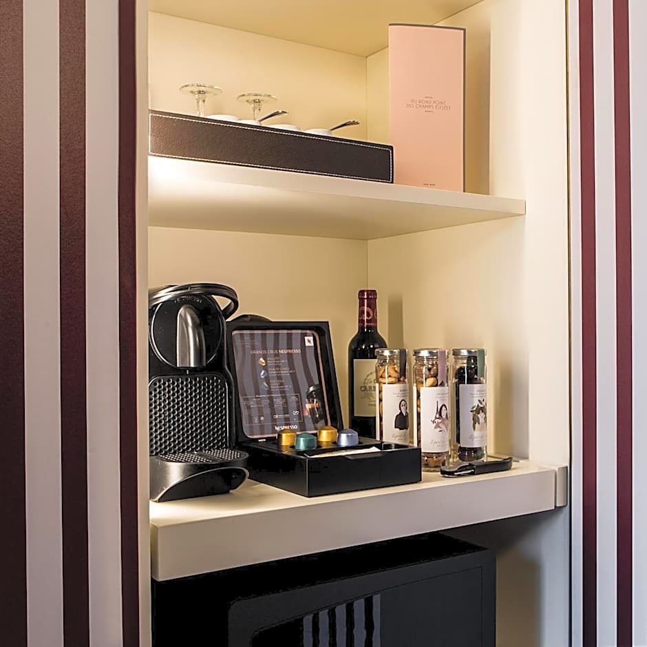 Hotel du Rond-Point des Champs-Elysees - Esprit de France