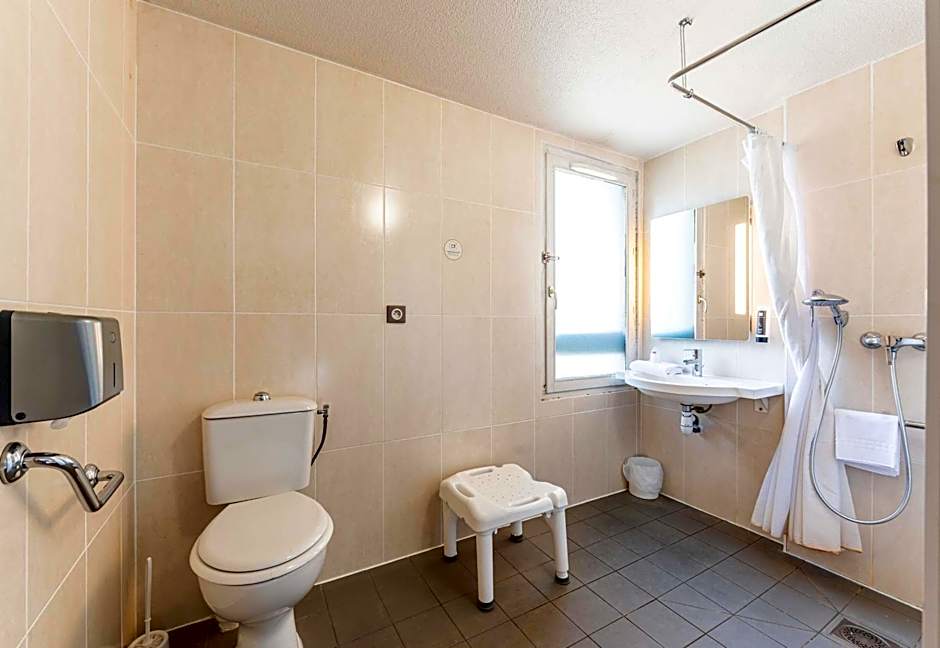 B&B HOTEL CHAMBERY La Cassine