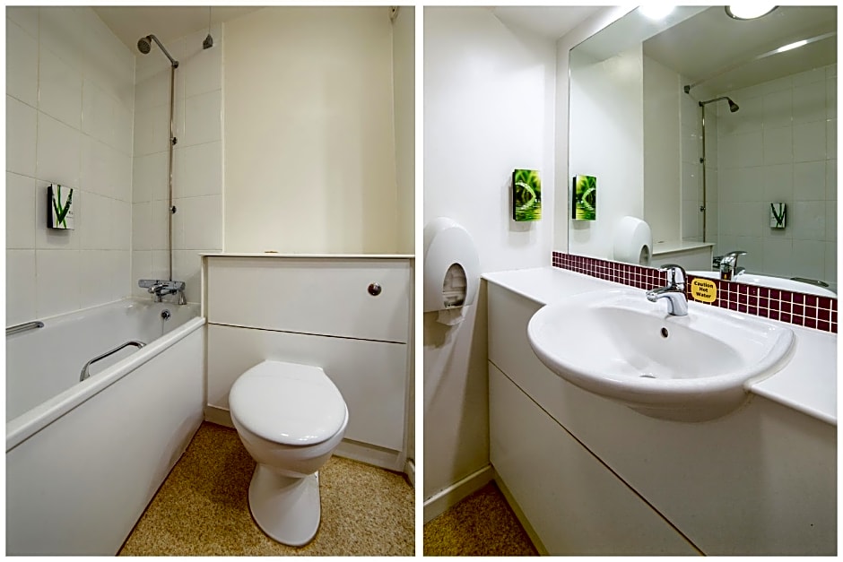 OYO Lakeside Haydock Hotel St Helens