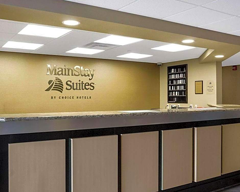 MainStay Suites Bismarck