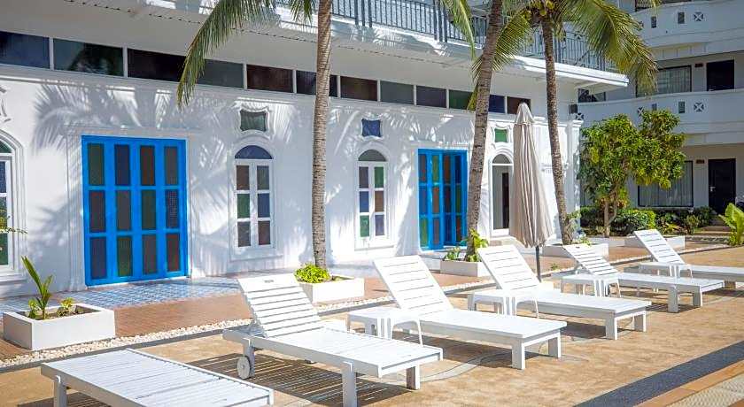 Blue Carina Inn Hotel (SHA Plus)