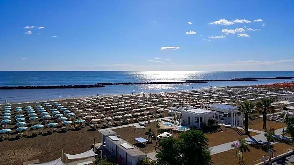 Gimmi Hotel